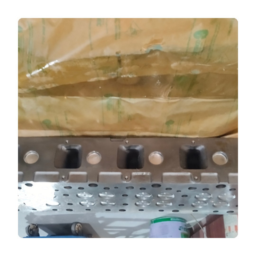 TAD1241VE 发动机 缸盖 22012779 D12 发动机 缸盖 21086450